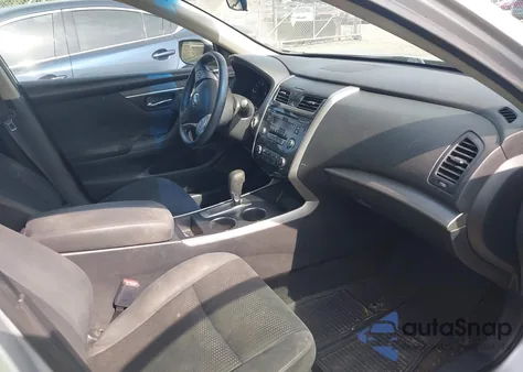 2015 Nissan Altima 2.5/2.5 S/2.5 Sl/2.5 Sv from USA, damaged, VIN 1N4AL3AP5FN317962